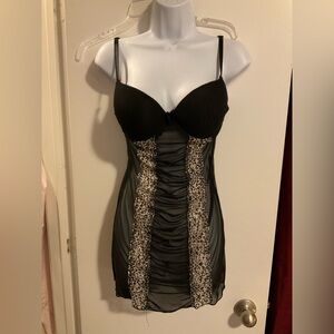 Chic Black and Leopard Print Chemise